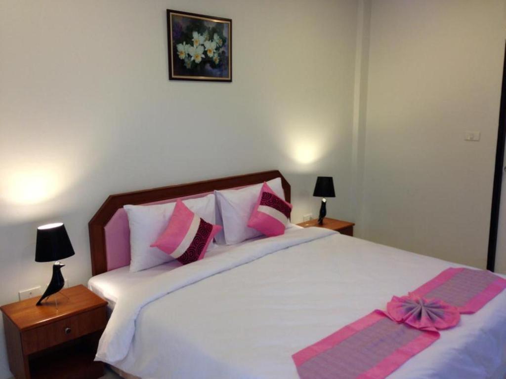 Phuket Airport Inn Room photo